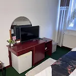 Bagoly 2* Gyömrő