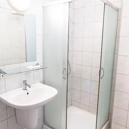 Bagoly Fogadó 2*