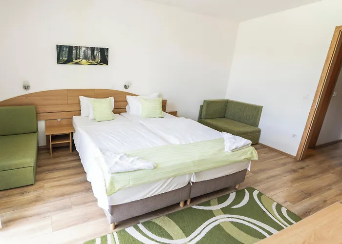 Bagoly Fogado Inn 2*